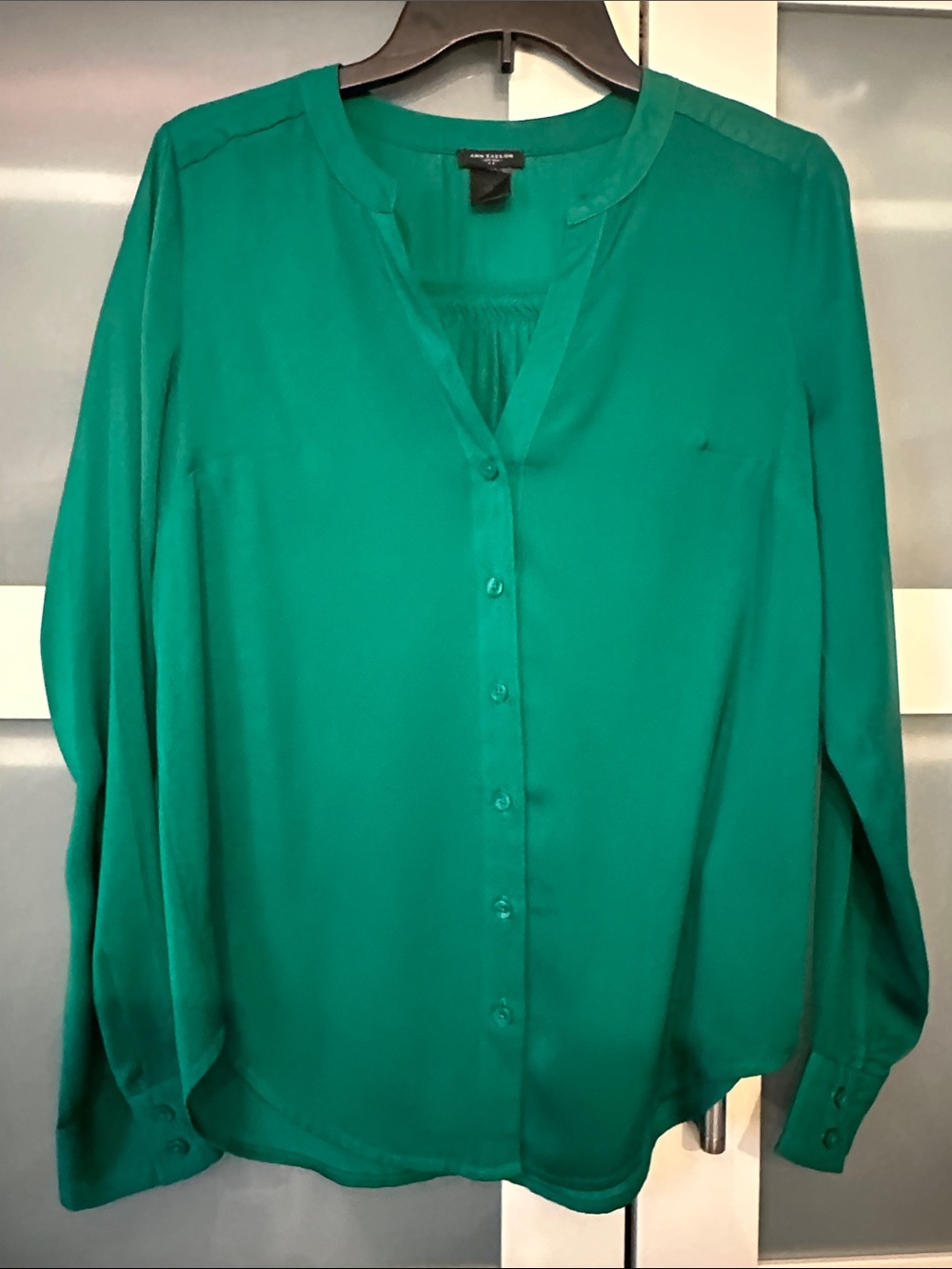 Ann Taylor Emerald Green Button-Front Blouse